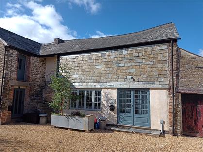 2 Bed Semi-Detached House, Karow Garth, PL14