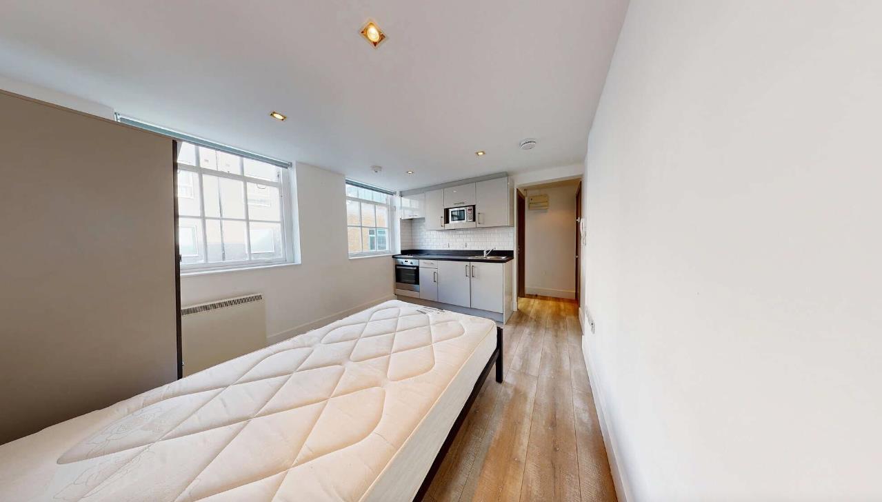 London Studio Flat, Kilburn High Road, NW6 To Rent Now for £1,300.