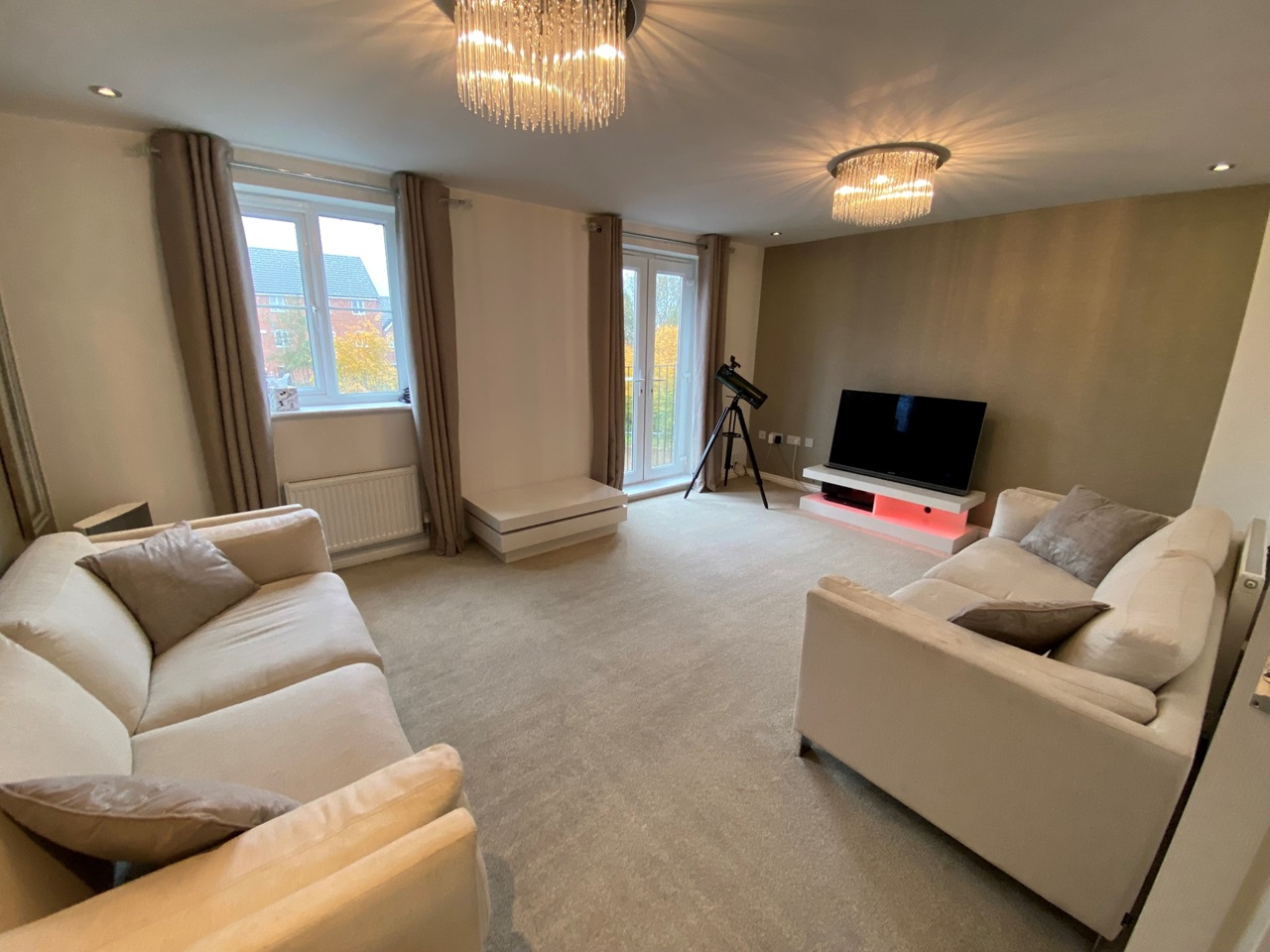 Bradford 3 Bed Terraced House, Halliday Court, BD3 To Rent Now for