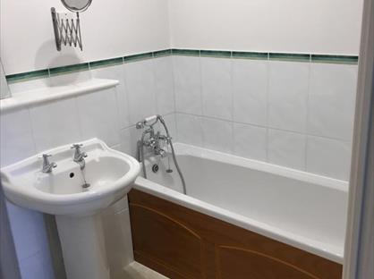 2 Bed Flat, Truro Road, CT11