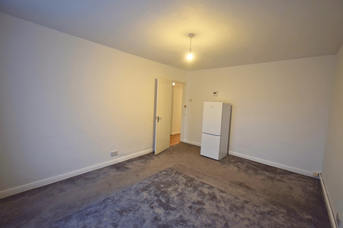 Harrow Weald, Harrow 2 Bed Flat, Leonard Court, HA3 To Rent Now for