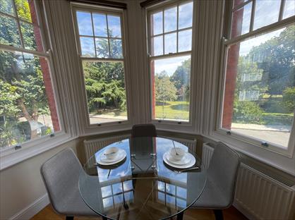 1 Bed Flat, Hammersmith, W6