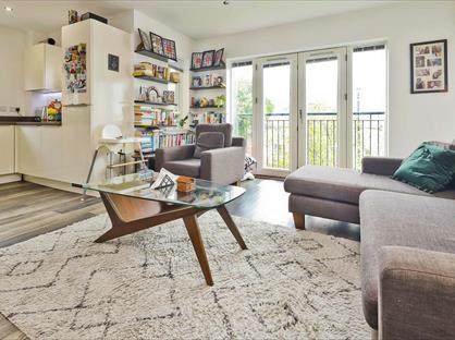 2 Bed Flat, Maven Court, HA1