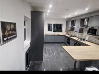 7 Bed Terraced House, Finsbury Terrace, SA2