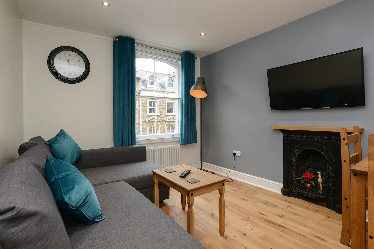 1 Bed Flat, Market St, NG1, N1 7GU