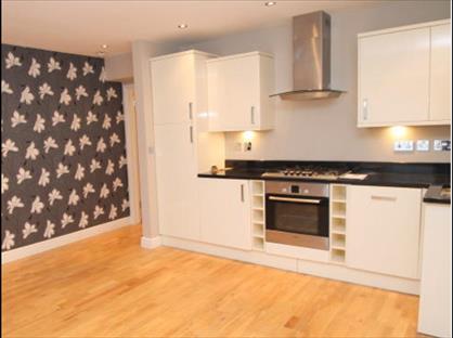 2 Bed Maisonette, Oval Road, CR0