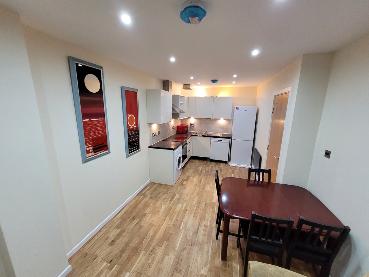 Glasgow 2 Bed Flat, Bothwell Street, G2 To Rent Now for £1,450.00 p/m