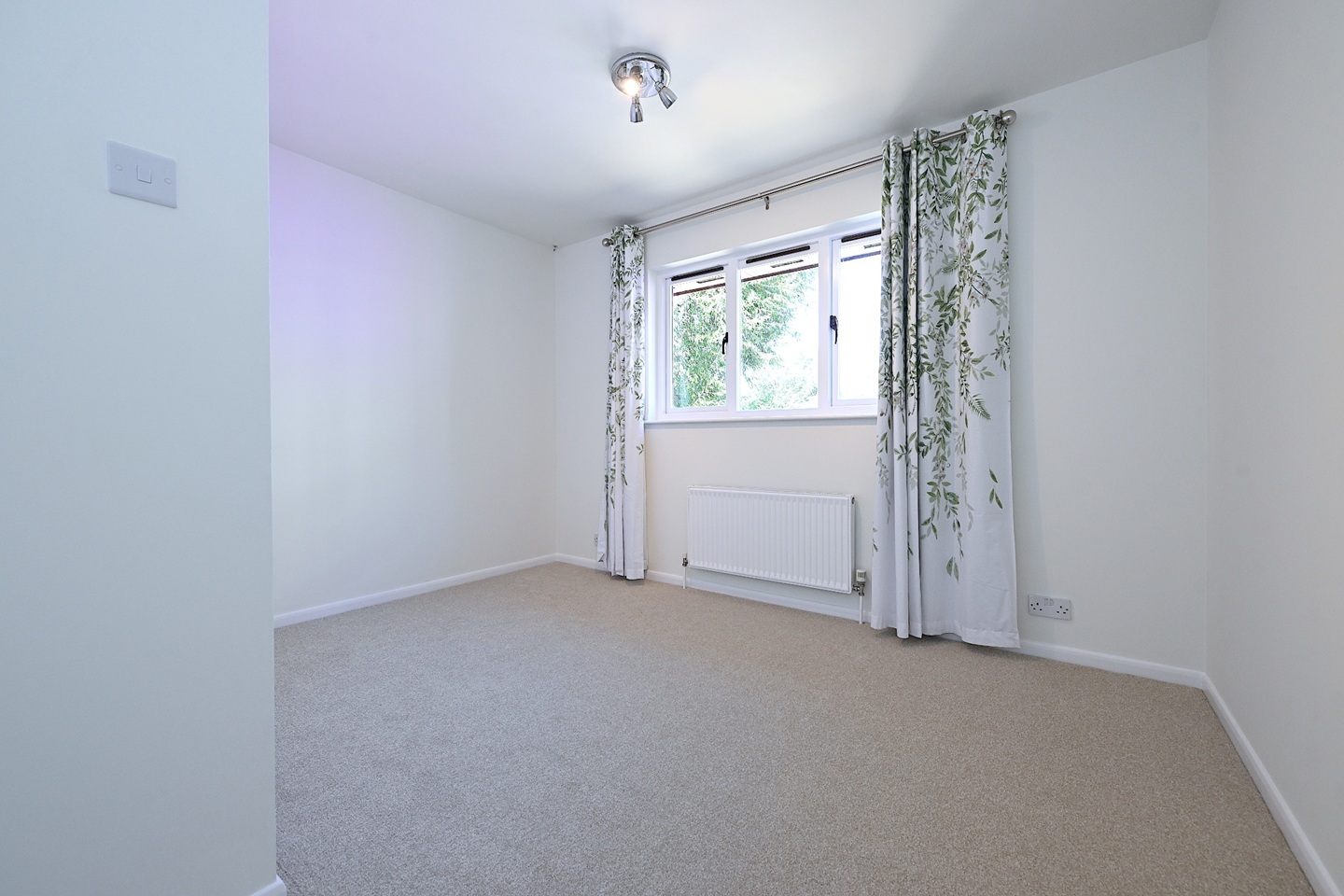 London - 2 Bed End Terrace, Wandle Way, SW18 - To Rent Now for £2,200. ...