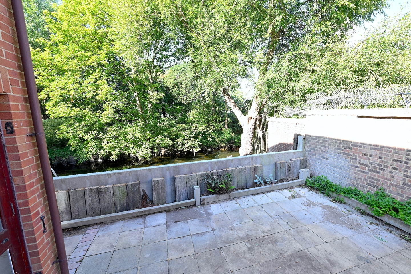 London - 2 Bed End Terrace, Wandle Way, SW18 - To Rent Now for £2,200. ...