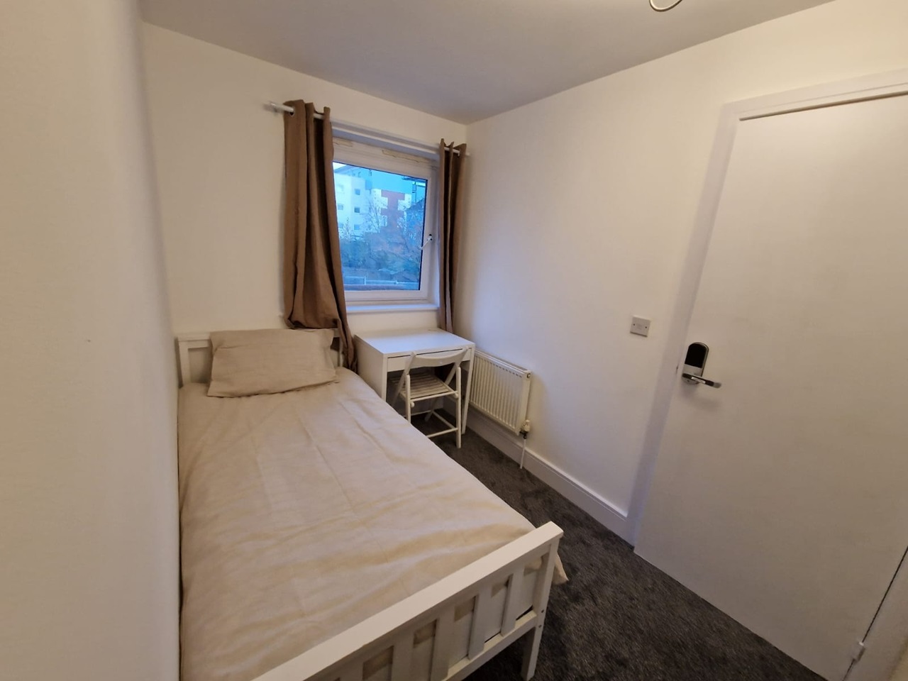 West Drayton Room in a Shared House, Wraysbury Drive, UB7 To Rent