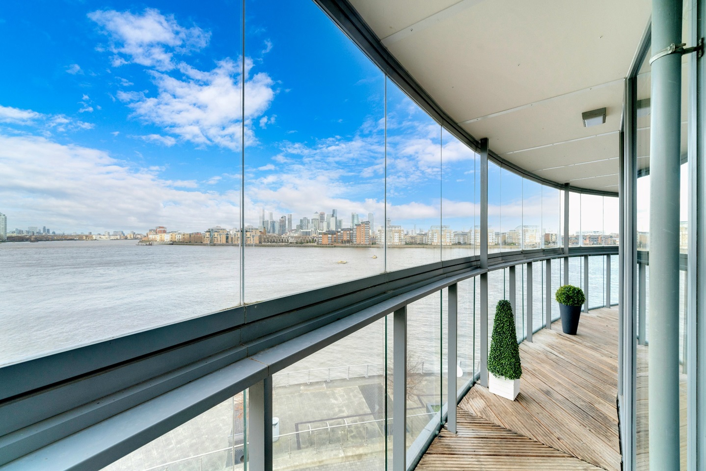 London 2 Bed Penthouse, Admirals Tower, SE10 To Rent Now for £4,500