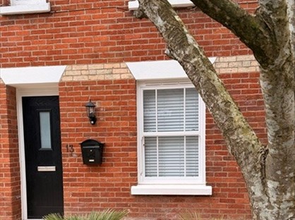 2 Bed Flat, Meeting House Lane, BH24