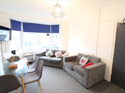 5 Bed Terraced House, Elmsthorpe Avenue, NG7
