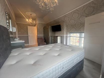 Room in a Shared House, Henleaze Road, BS9
