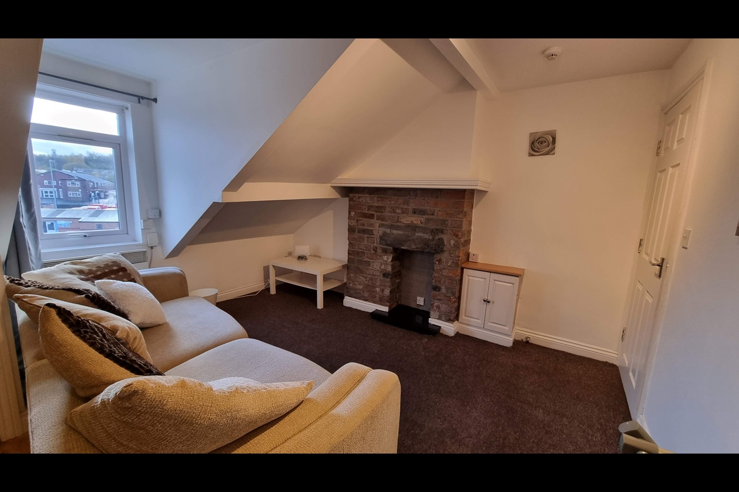 Leeds 1 Bed Flat, Tong Road, LS12 To Rent Now for £595.00 p/m