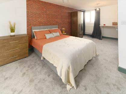 Room in a Shared House, Sefton Road, M27