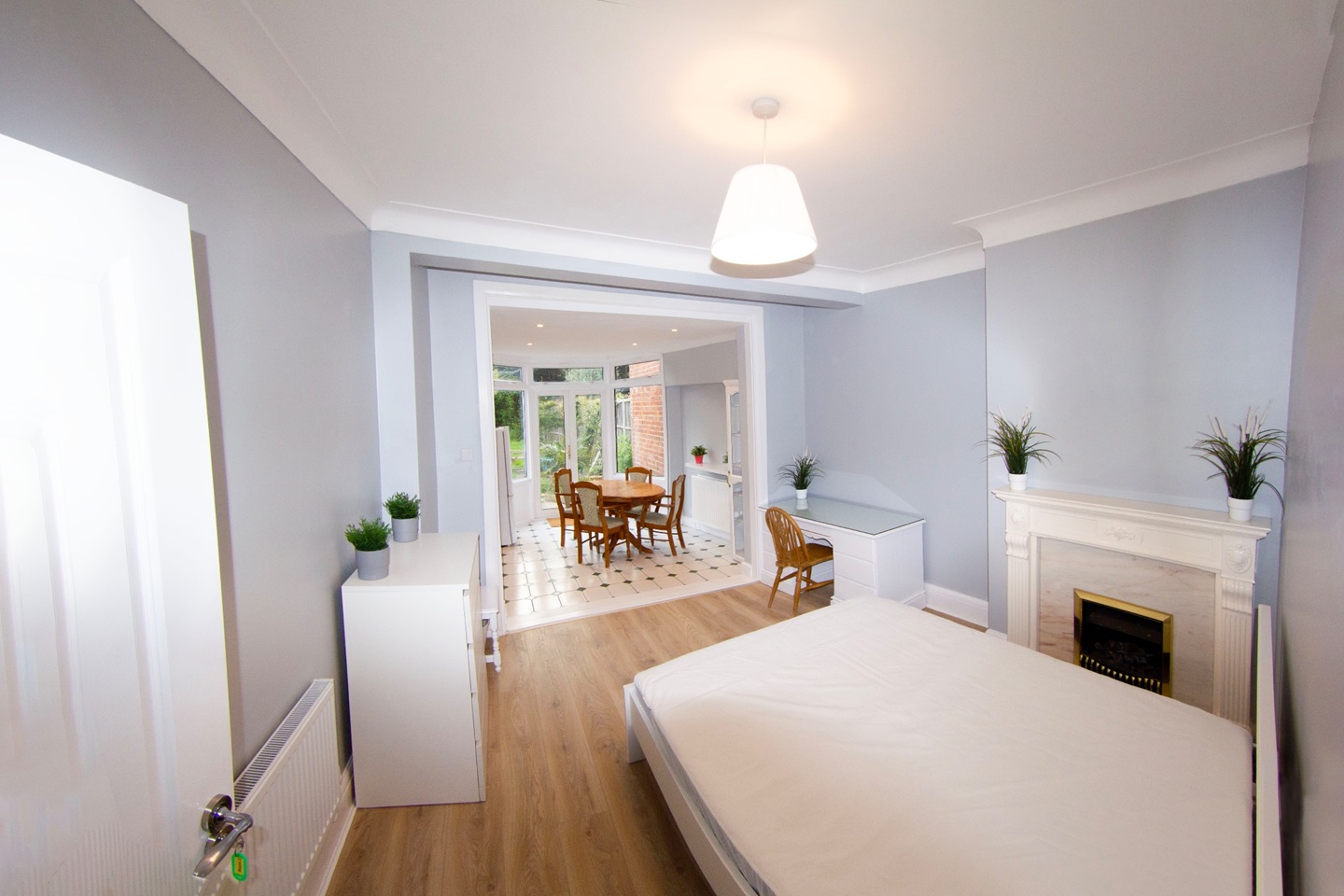 London Room in a Shared House, Bromyard Avenue, W3 To Rent Now for