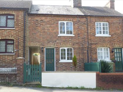 2 Bed Terraced House, Church Road, MK17