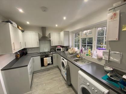 4 Bed Semi-Detached House, Springfield Road, CR7