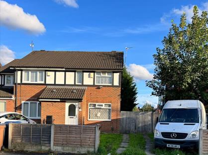 2 Bed Semi-Detached House, Corinthian Avenue, M7