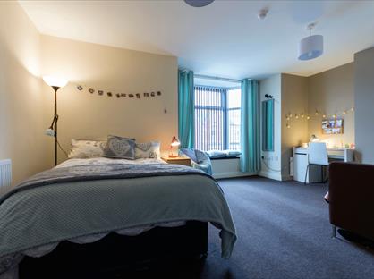 8 Bed Semi-Detached House, Borough Road, TS1