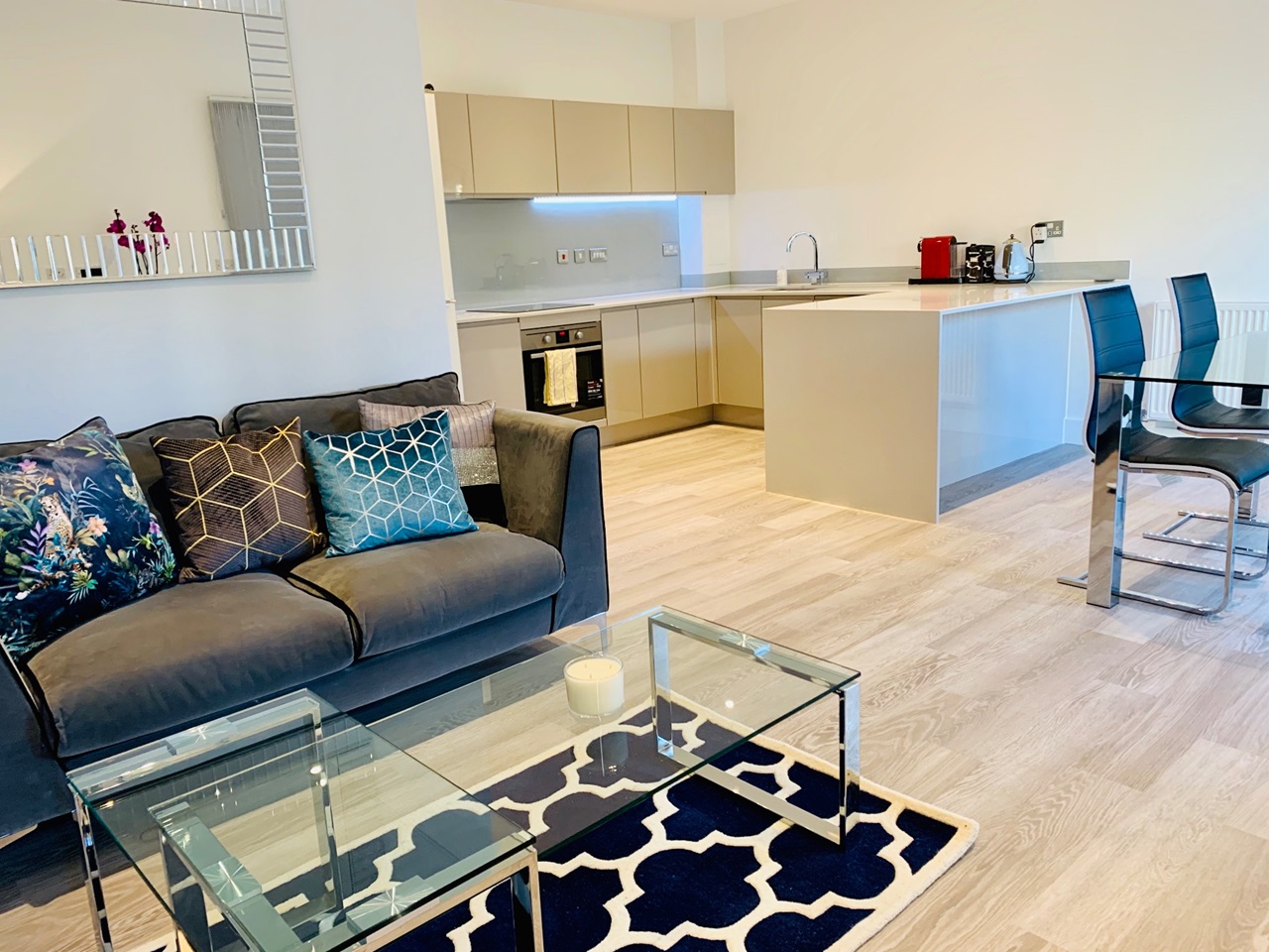 London 1 Bed Flat, Hartfield Road, SW19 To Rent Now for £1,900.00 p/m