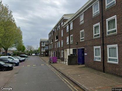 3 Bed Flat, Brion Place, E14