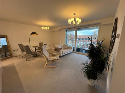 2 Bed Flat, Quantum House, M20