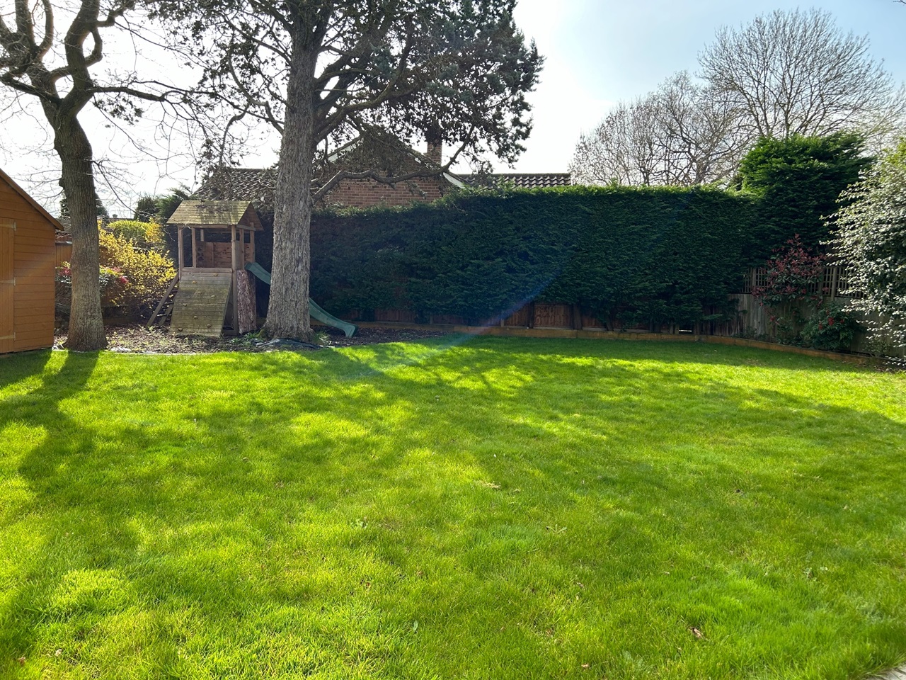 Long Ditton, Surbiton 5 Bed Detached House, Church Meadow, KT6 To