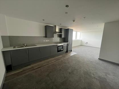 2 Bed Flat, Yeadon Place, LS19