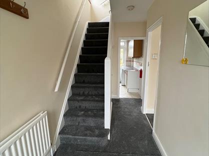 3 Bed Semi-Detached House, Rockford Avenue, UB6
