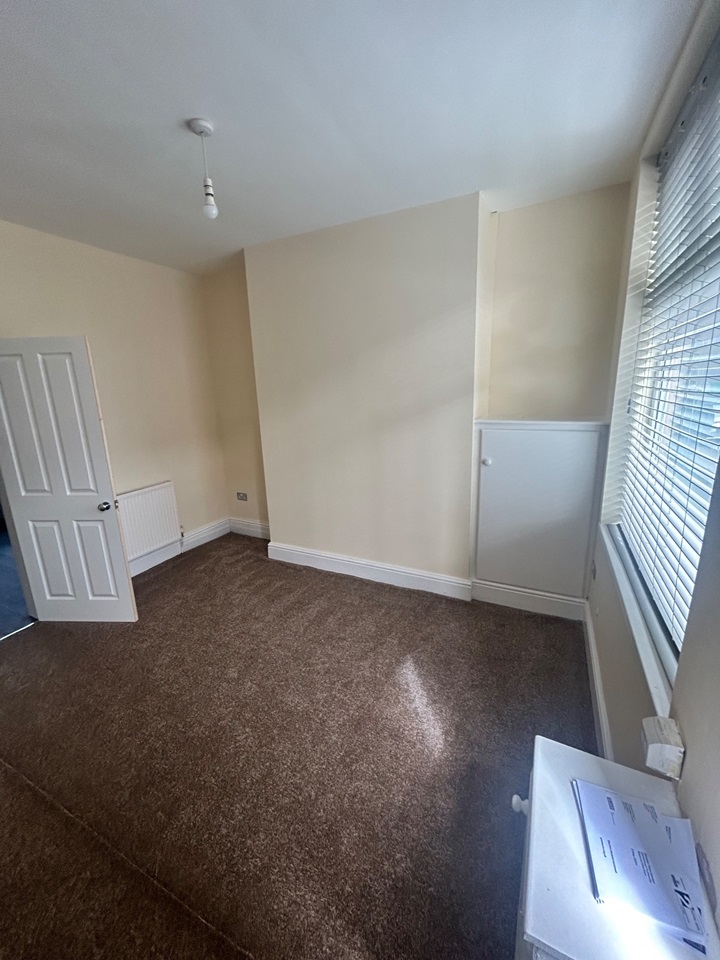Manchester 2 Bed End Terrace, Friendship Avenue, M18 To Rent Now for £950.00 p/m