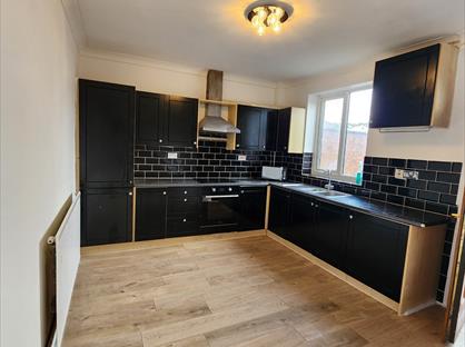 3 Bed Terraced House, Ingsfield Lane, S63