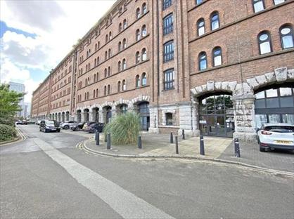 2 Bed Flat, Waterloo Warhouse, L3