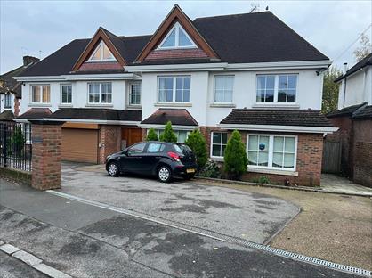 2 Bed Flat, Totteridge Lane, N20