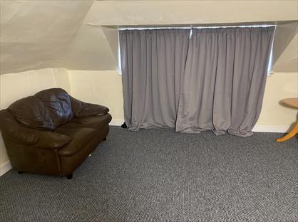 1 Bed Flat, Stoke Road, GU1