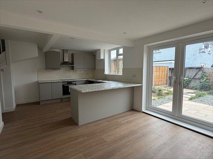 3 Bed Semi-Detached House, The Crescent, SG19