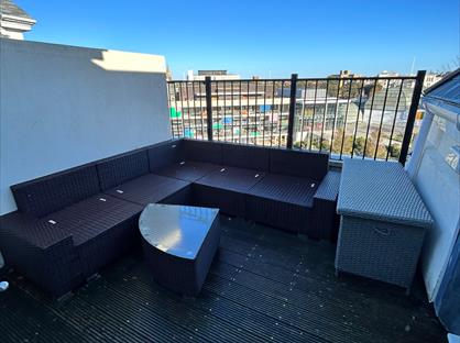 2 Bed Penthouse, Courtlands Place, BN21