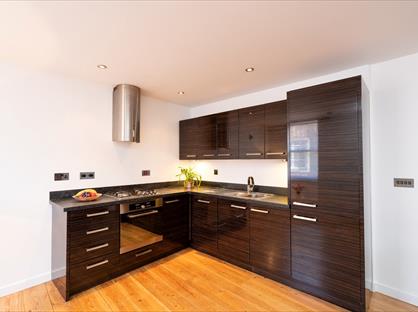 1 Bed Flat, Chapel Street, CA28