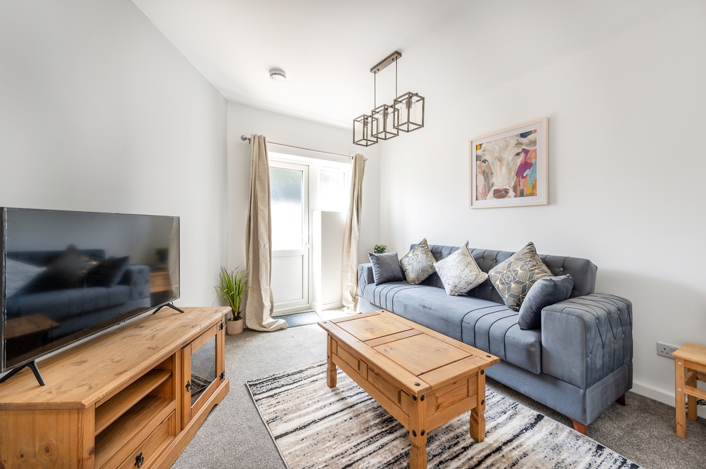 Feltham Room in a Shared House, Tennyson Close, TW14 To Rent Now