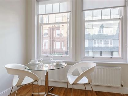 1 Bed Flat, Hamlet Gardens, W6