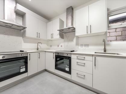 Studio Flat, Cambridge Road, KT1