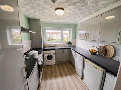 3 Bed Flat, Wheeler Close, CO4