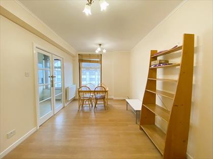 2 Bed Flat, Telford Court, SW2