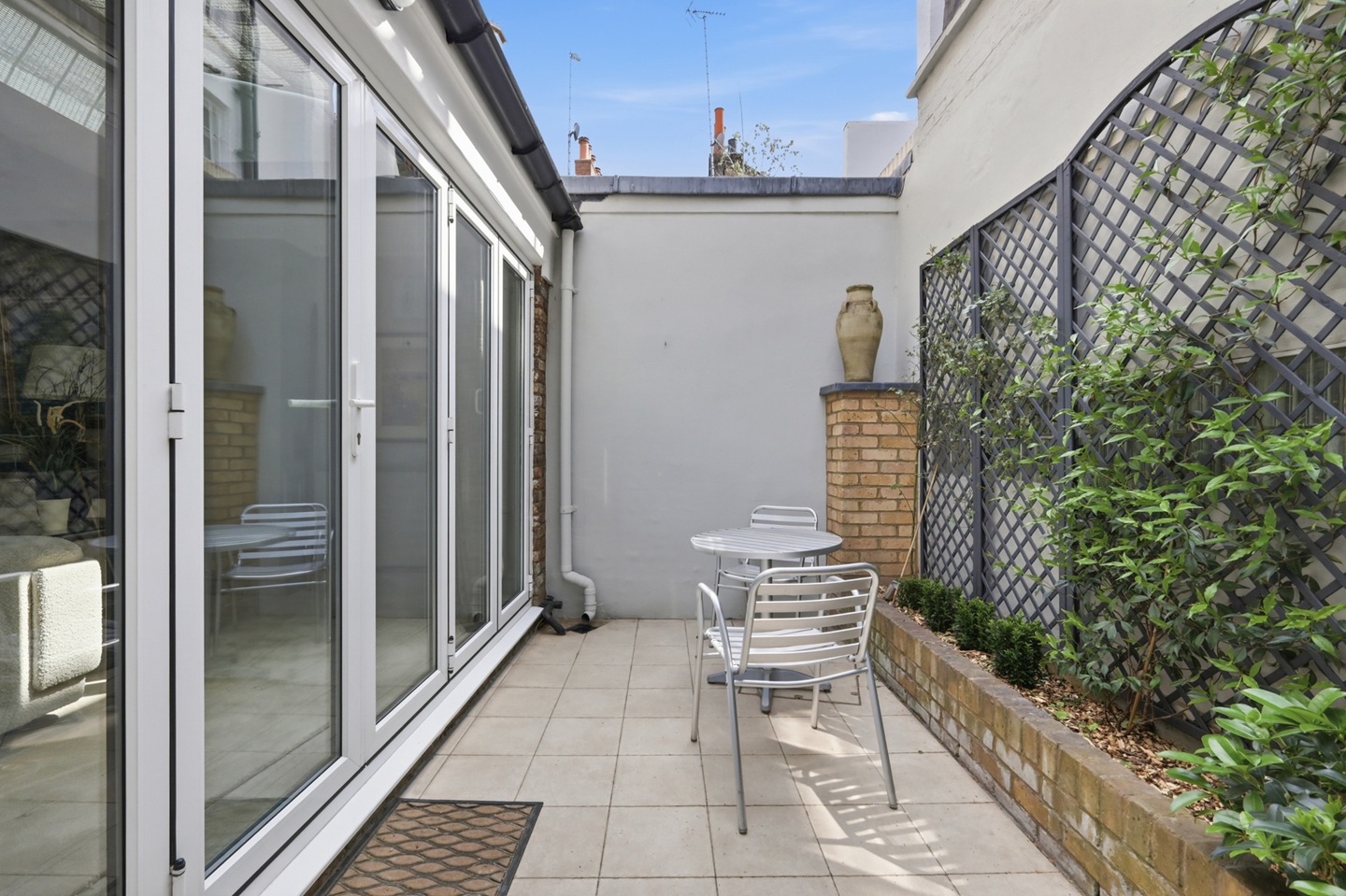 Additional image 18 of 2 Bed Terraced House, Ann's Close, SW1X, N1 7GU