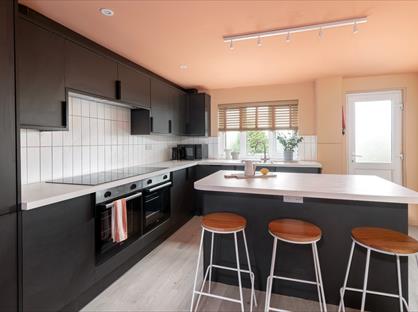 6 Bed Terraced House, Sheridan Road, BA2