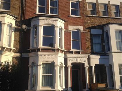 Room in a Shared Flat, Melrose Gardens, W6