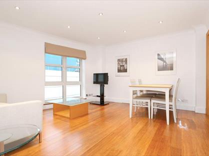 1 Bed Flat, Argyll Street, W1F