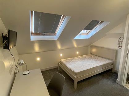 Room in a Shared House, St Margaret Road, CV1