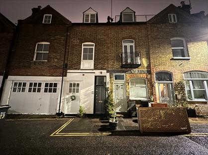 4 Bed Maisonette, Canfield Place, NW6